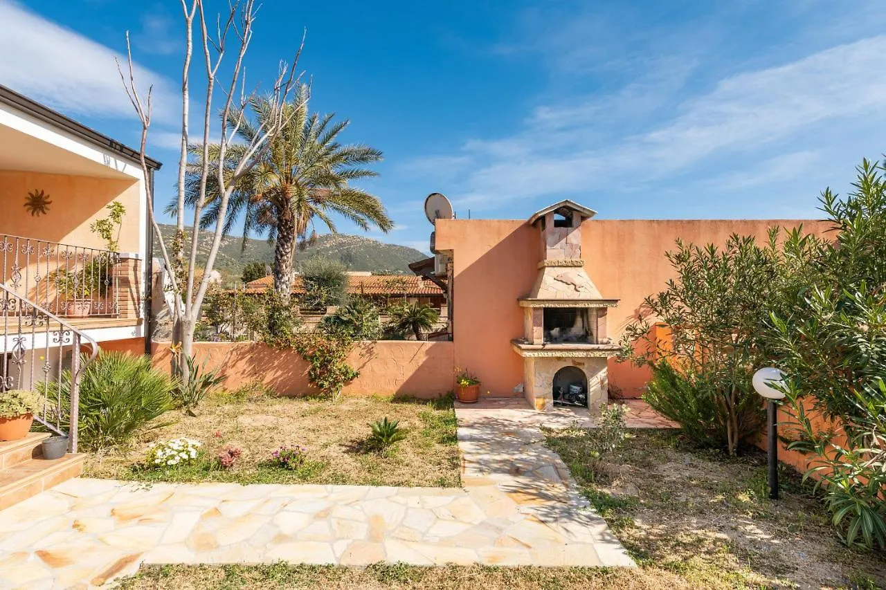 Holiday home Villetta Bacio Del Sole Sinnai Italy